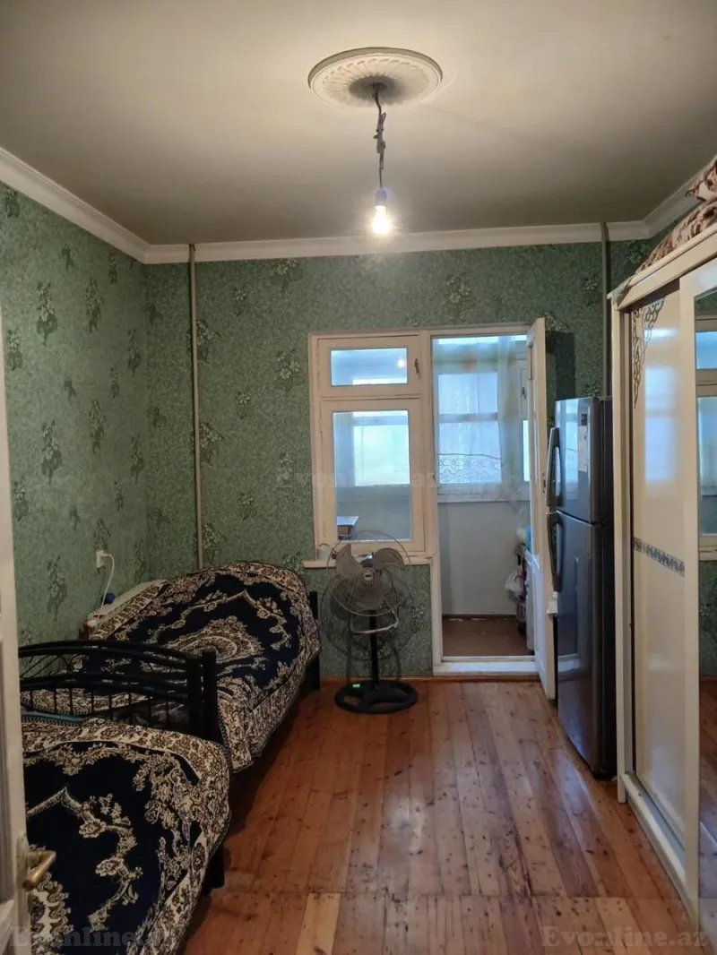Satılır 2 otaqlı Mənzil Köhnə tikili 85 m² Xalqlar Dostluğu m. - şəkil 2
