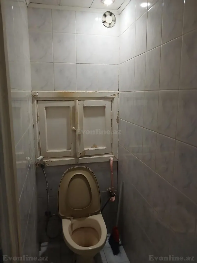 Satılır 2 otaqlı Mənzil Köhnə tikili 85 m² Xalqlar Dostluğu m. - şəkil 5