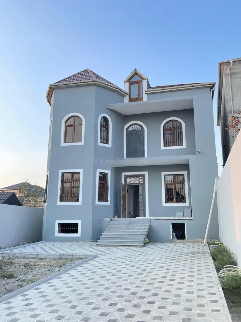 6 otaqlı Həyət evi 270 m² Masazır Satılır