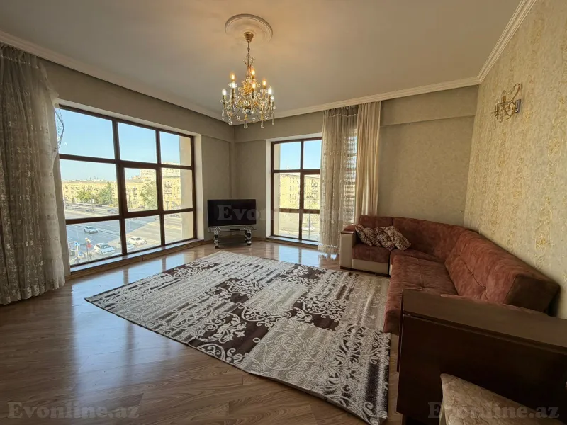 3 otaqlı Mənzil 120 m² Nəriman Nərimanov m. Kirayə verilir