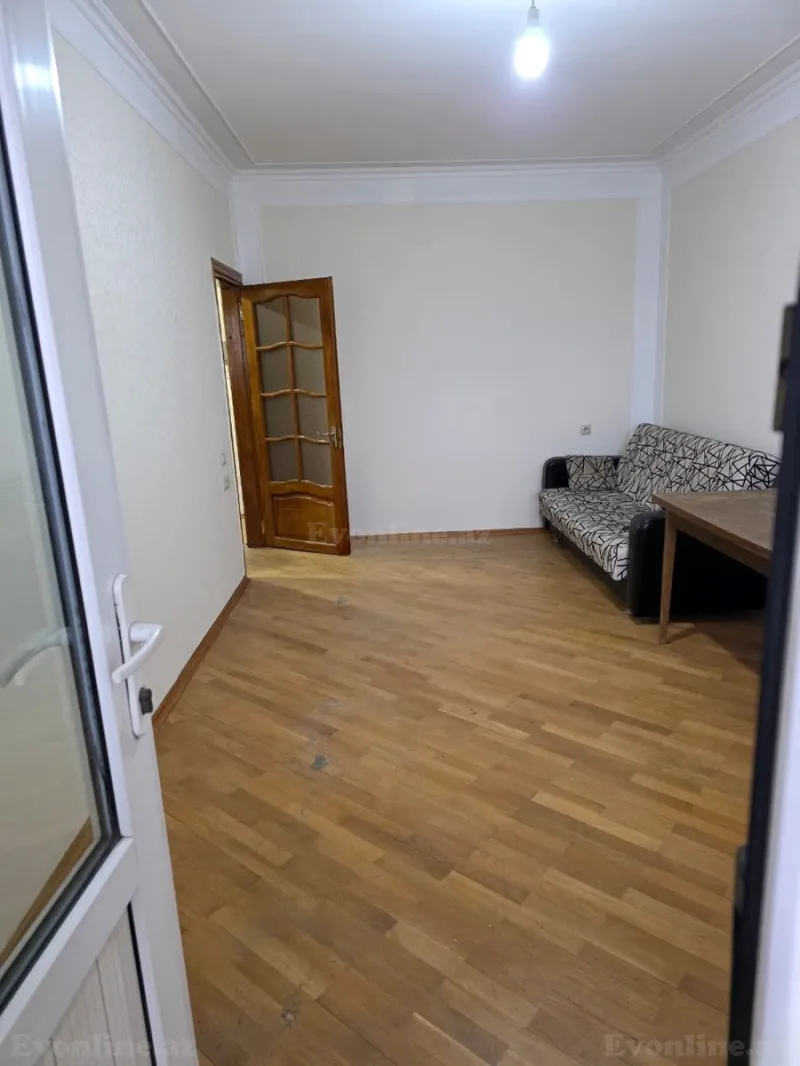 Satılır 2 otaqlı Mənzil Köhnə tikili 60 m² 20 Yanvar m. - şəkil 2