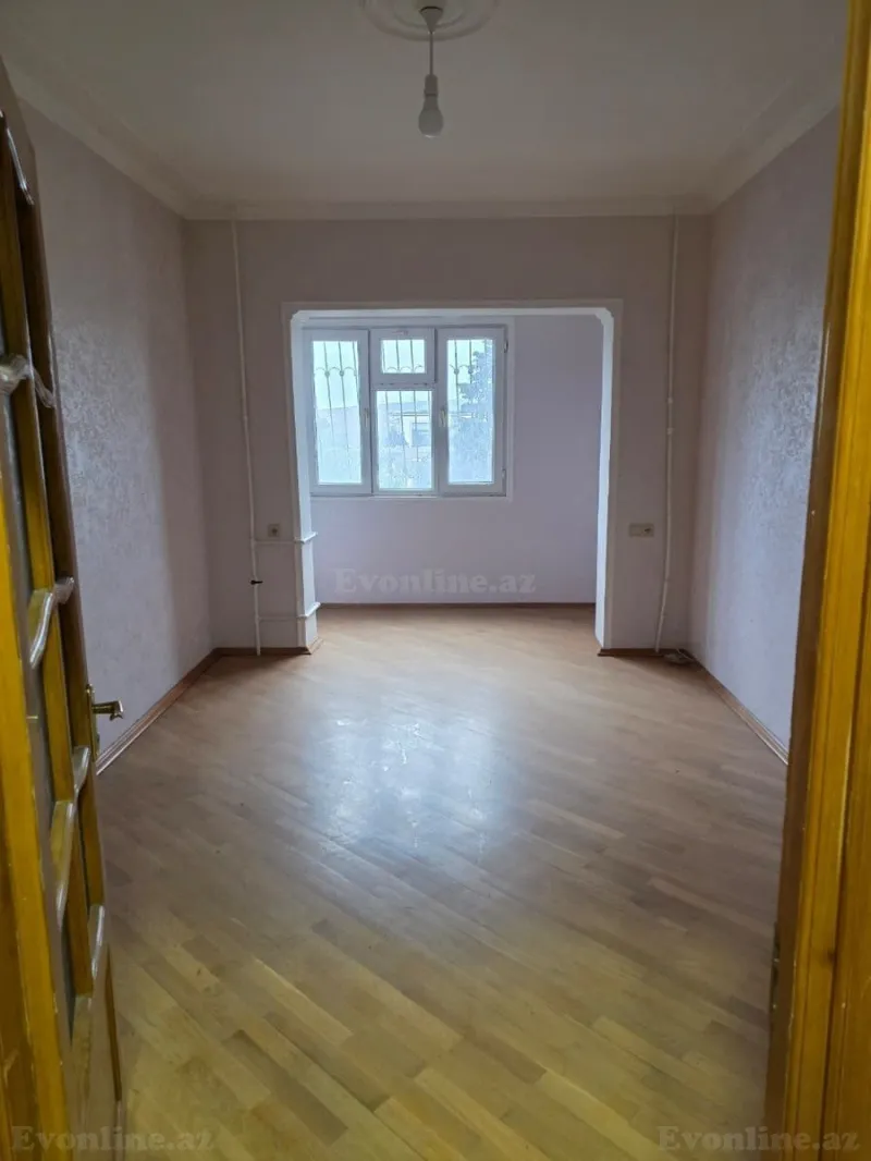 Satılır 2 otaqlı Mənzil Köhnə tikili 60 m² 20 Yanvar m. - şəkil 4