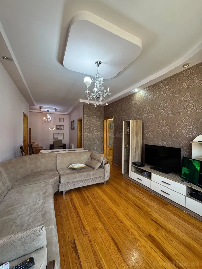 Satılır 5 otaqlı Həyət evi 345 m² Səbail r. - şəkil 8