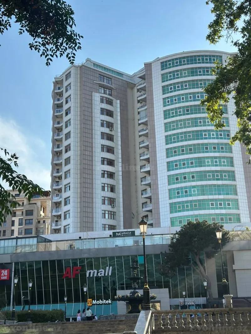 Satılır 4 otaqlı Mənzil Yeni tikili 230 m² Sahil m. - şəkil 3
