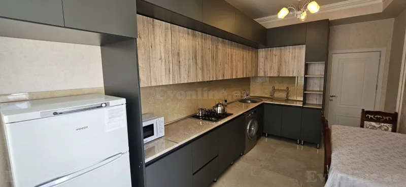Satılır 2 otaqlı Mənzil Yeni tikili 70 m² Nəsimi r. - şəkil 3