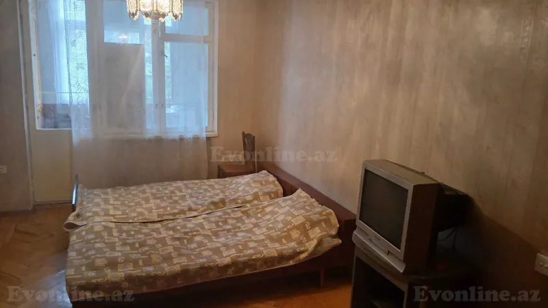 3 otaqlı Mənzil 100 m² Elmlər Akademiyası m. Kirayə verilir