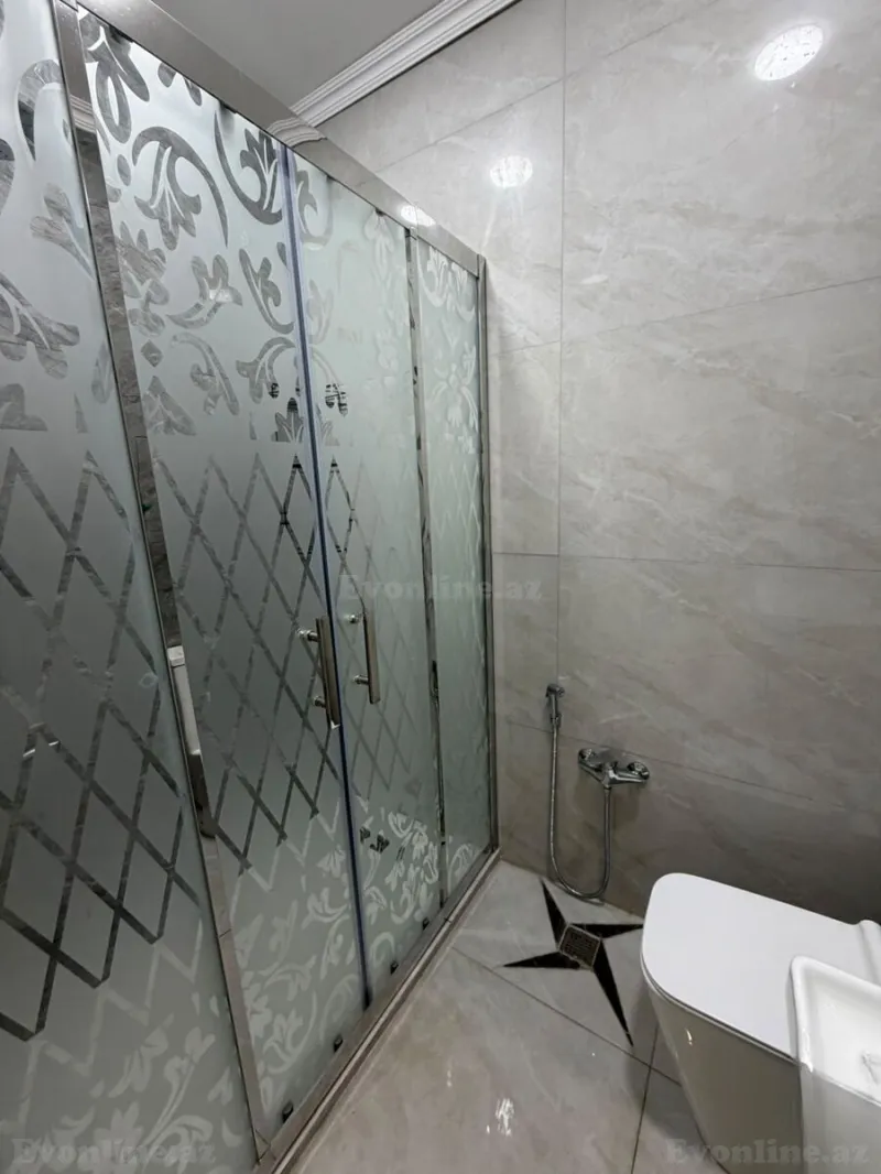 Kirayə verilir 2 otaqlı Mənzil Yeni tikili 65 m² İnşaatçılar m. - şəkil 11