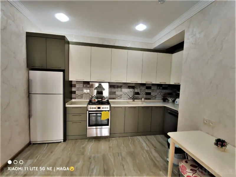 Kirayə verilir 2 otaqlı Mənzil Yeni tikili 103 m² 28 May m. - şəkil 15