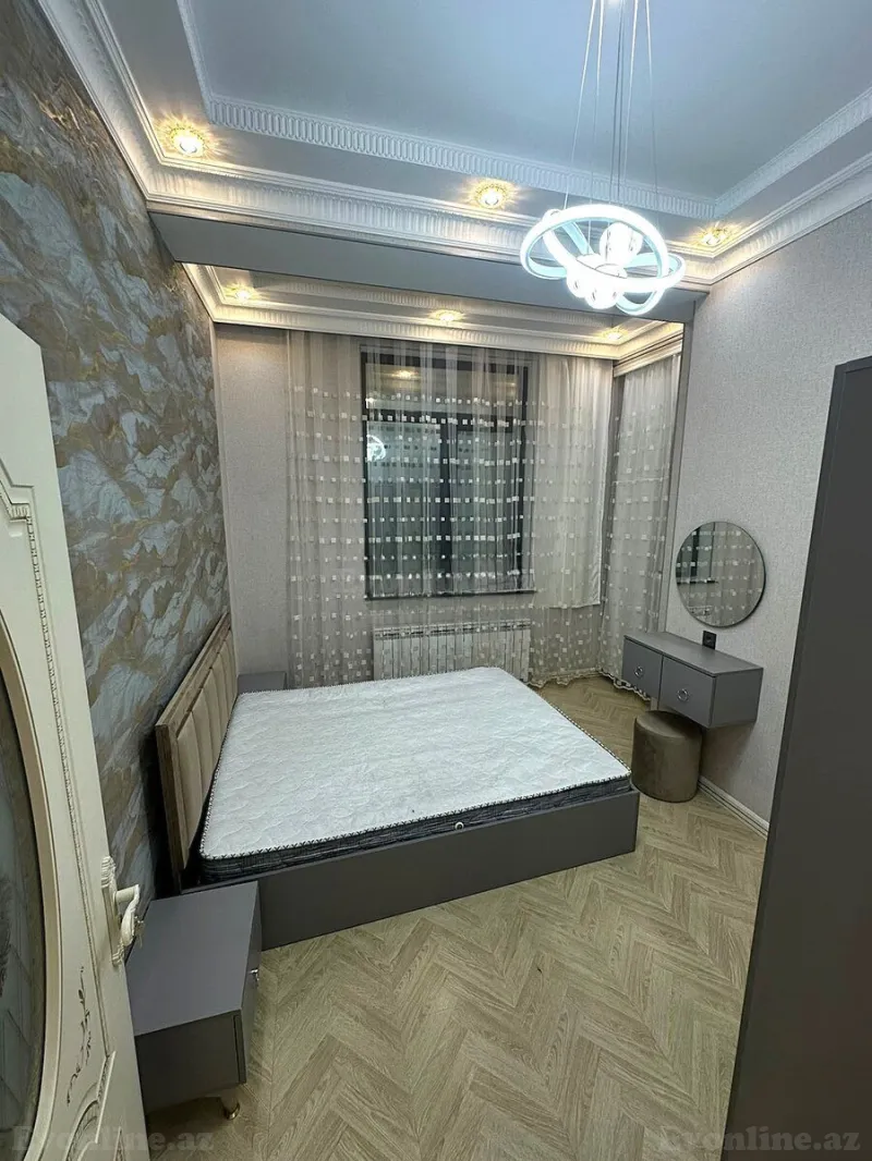 Satılır 3 otaqlı Mənzil Yeni tikili 136 m² 8 Noyabr m. - şəkil 2