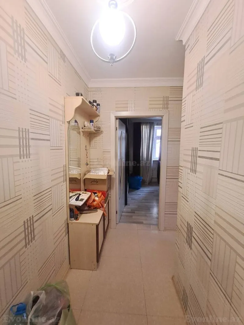 3 otaqlı Mənzil 54 m² Elmlər Akademiyası m. Satılır