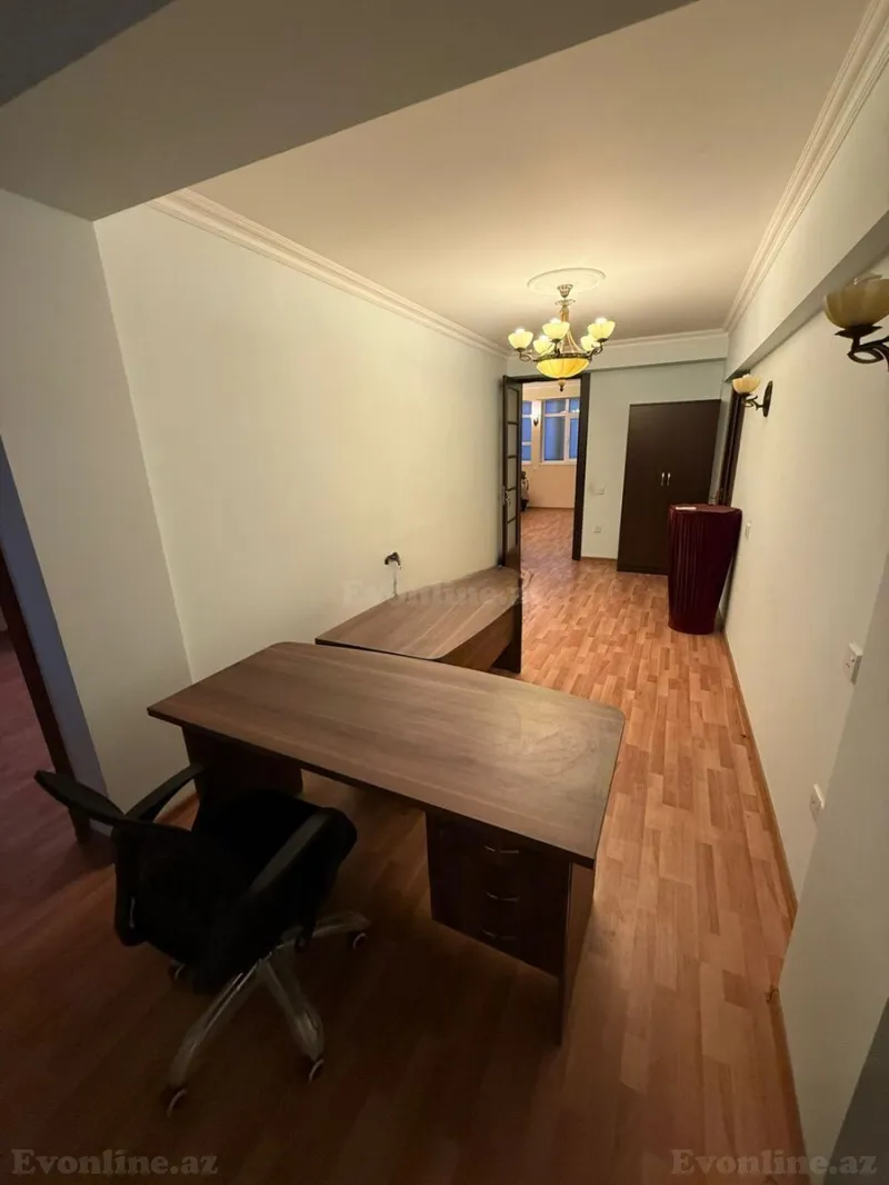 Kirayə verilir Ofis 110 m² Səbail r. - şəkil 3