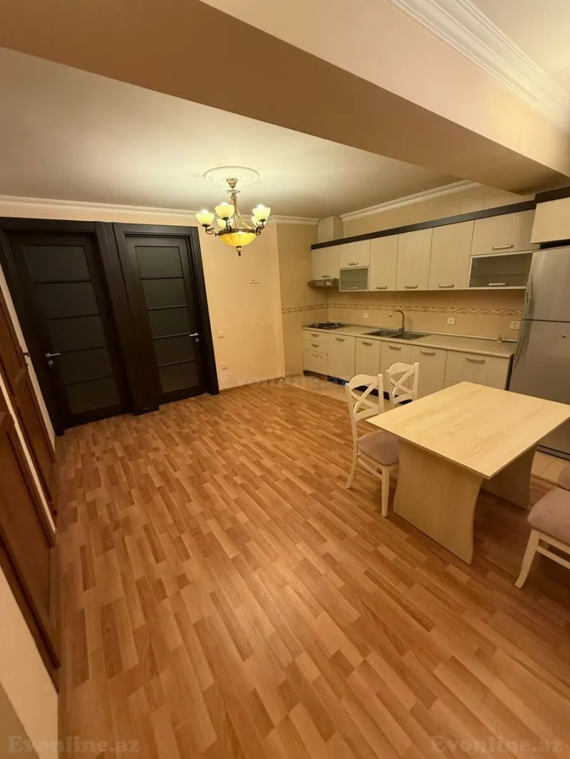 Kirayə verilir Ofis 110 m² Səbail r. - şəkil 11