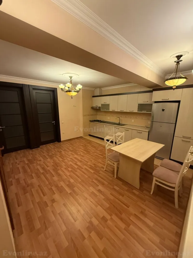 Kirayə verilir Ofis 110 m² Səbail r. - şəkil 14