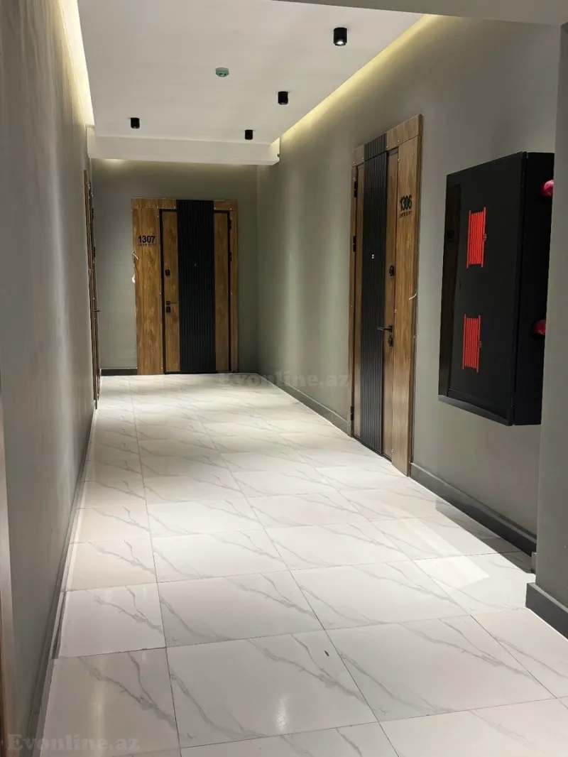Satılır 4 otaqlı Mənzil Yeni tikili 210 m² Koroğlu m. - şəkil 11