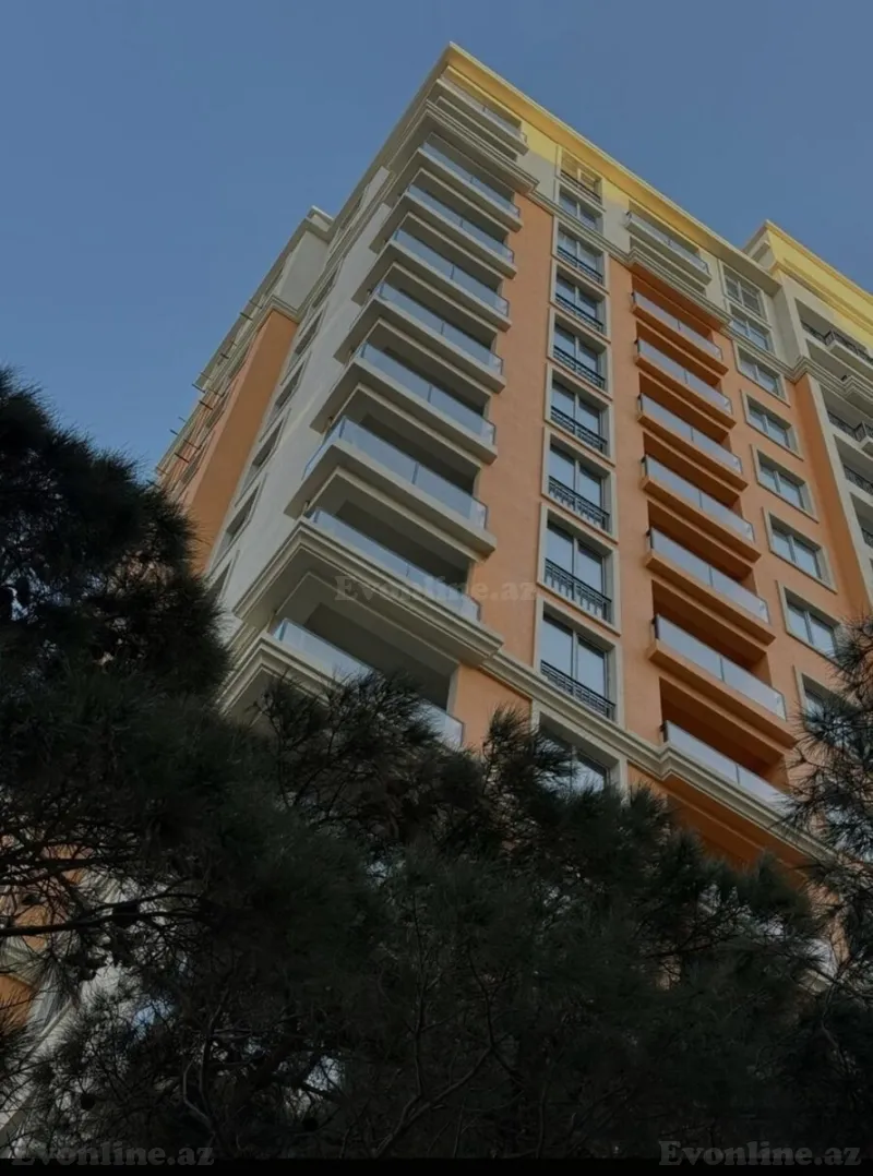 2 otaqlı Mənzil 61 m² Qara Qarayev m. Satılır