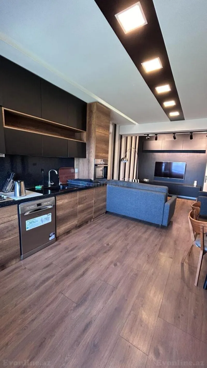 3 otaqlı Mənzil 85 m² Xətai r. Kirayə verilir