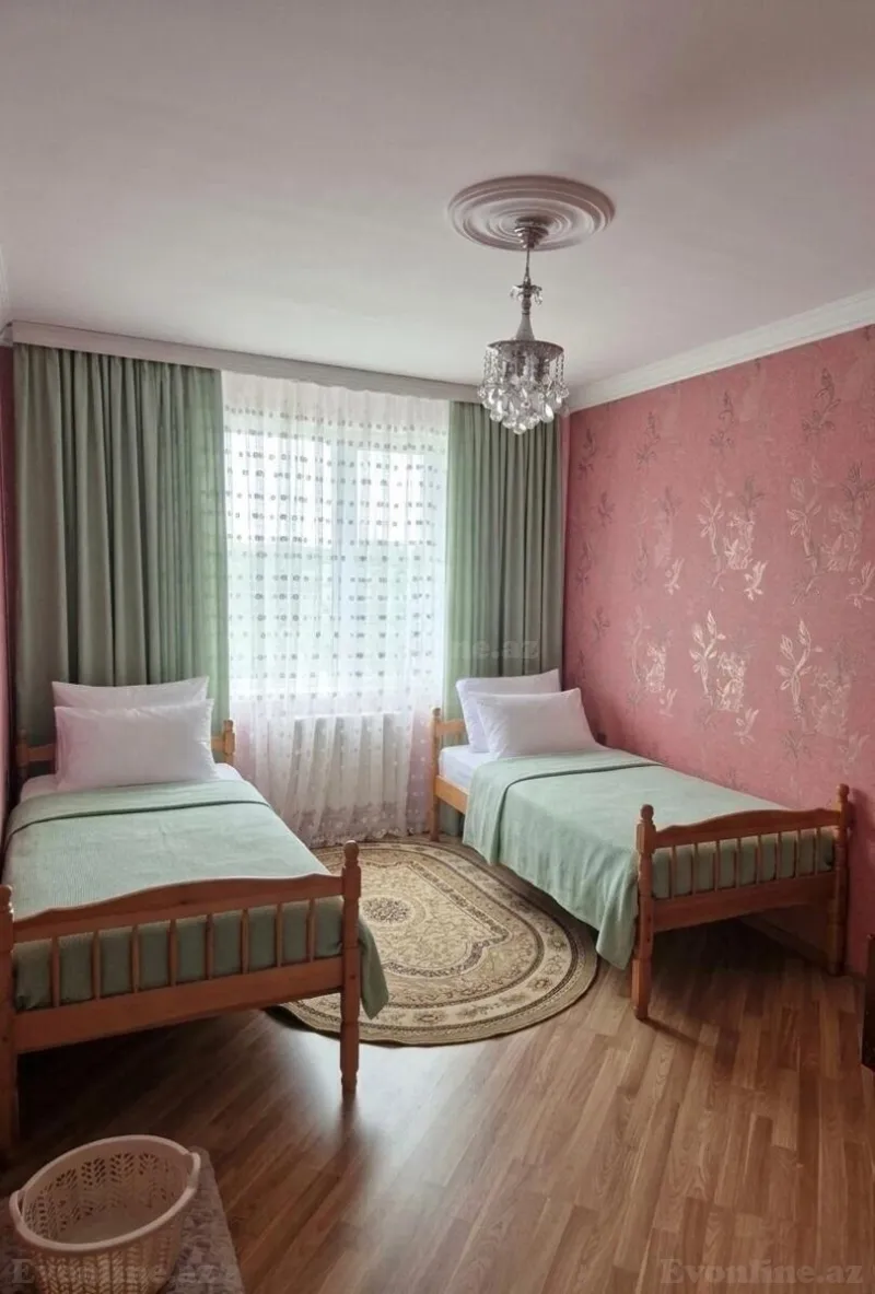 Satılır 3 otaqlı Mənzil Köhnə tikili 90 m² Gənclik m. - şəkil 2