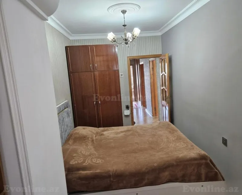 Satılır 3 otaqlı Mənzil Köhnə tikili 90 m² Gənclik m. - şəkil 3