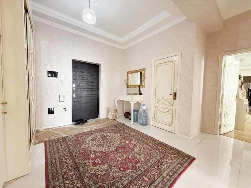 Satılır 3 otaqlı Mənzil Yeni tikili 110 m² Qara Qarayev m. - şəkil 3