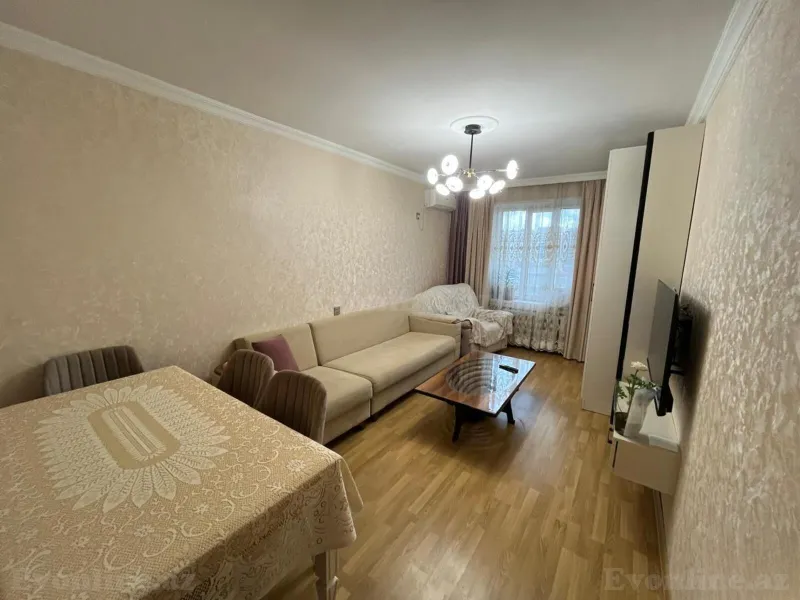 Satılır 2 otaqlı Mənzil Köhnə tikili 65 m² 8 Noyabr m. - şəkil 4