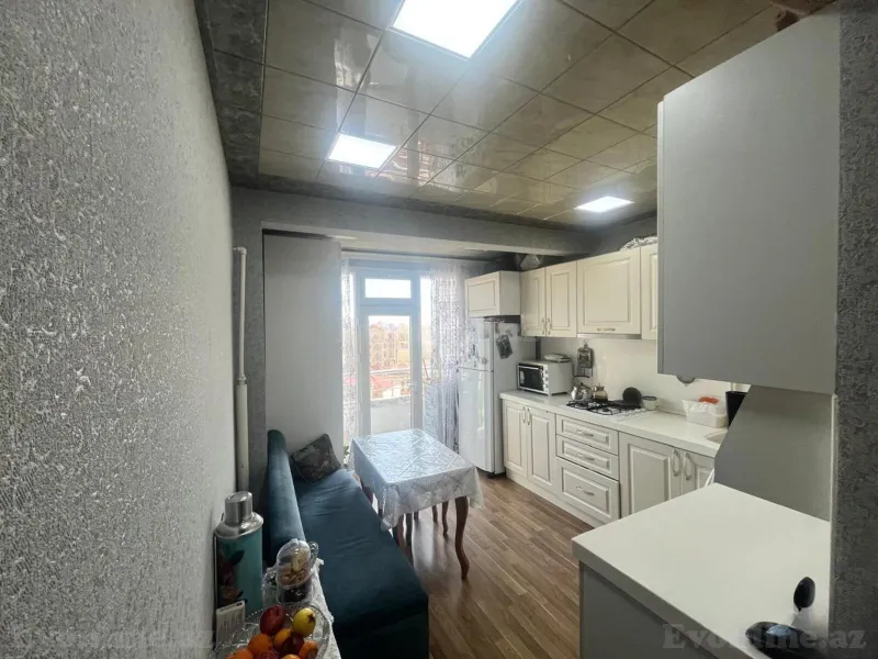 Satılır 2 otaqlı Mənzil Köhnə tikili 65 m² 8 Noyabr m. - şəkil 5