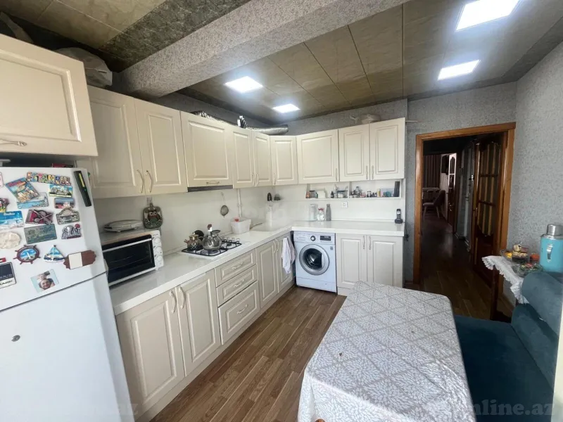Satılır 2 otaqlı Mənzil Köhnə tikili 65 m² 8 Noyabr m. - şəkil 10