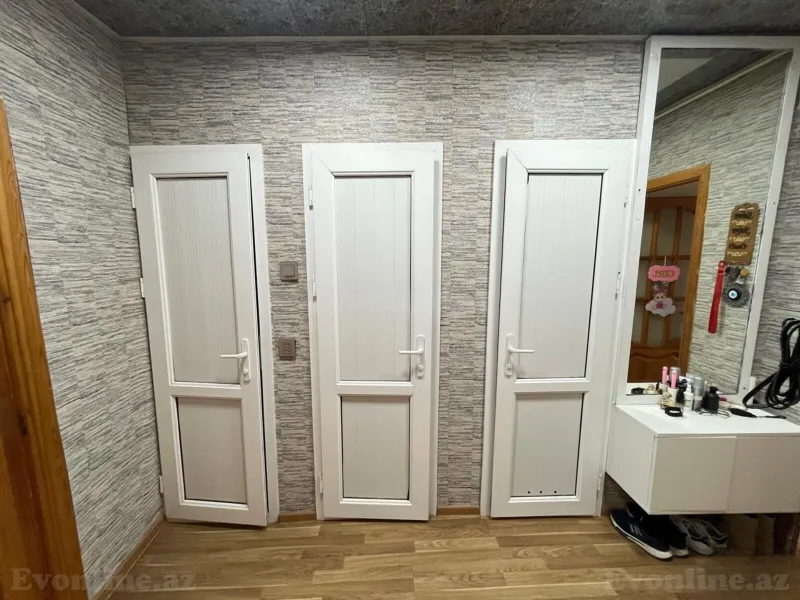 Satılır 2 otaqlı Mənzil Köhnə tikili 65 m² 8 Noyabr m. - şəkil 20