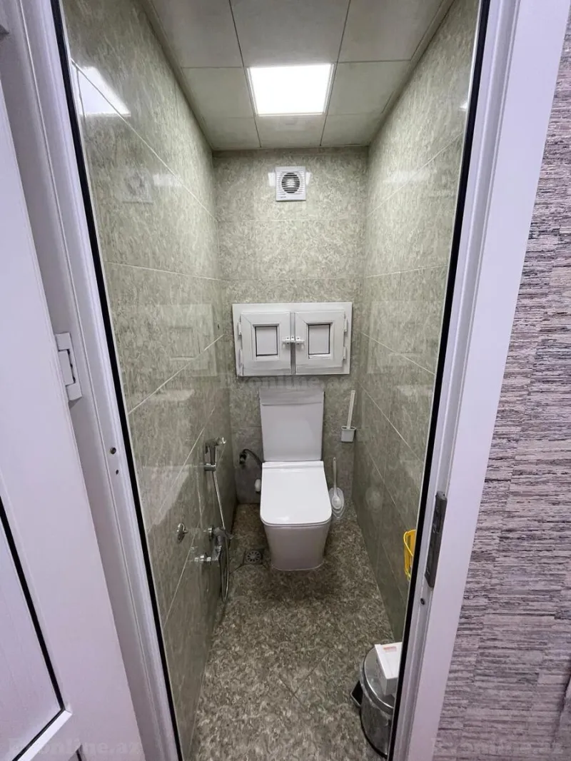 Satılır 2 otaqlı Mənzil Köhnə tikili 65 m² 8 Noyabr m. - şəkil 24