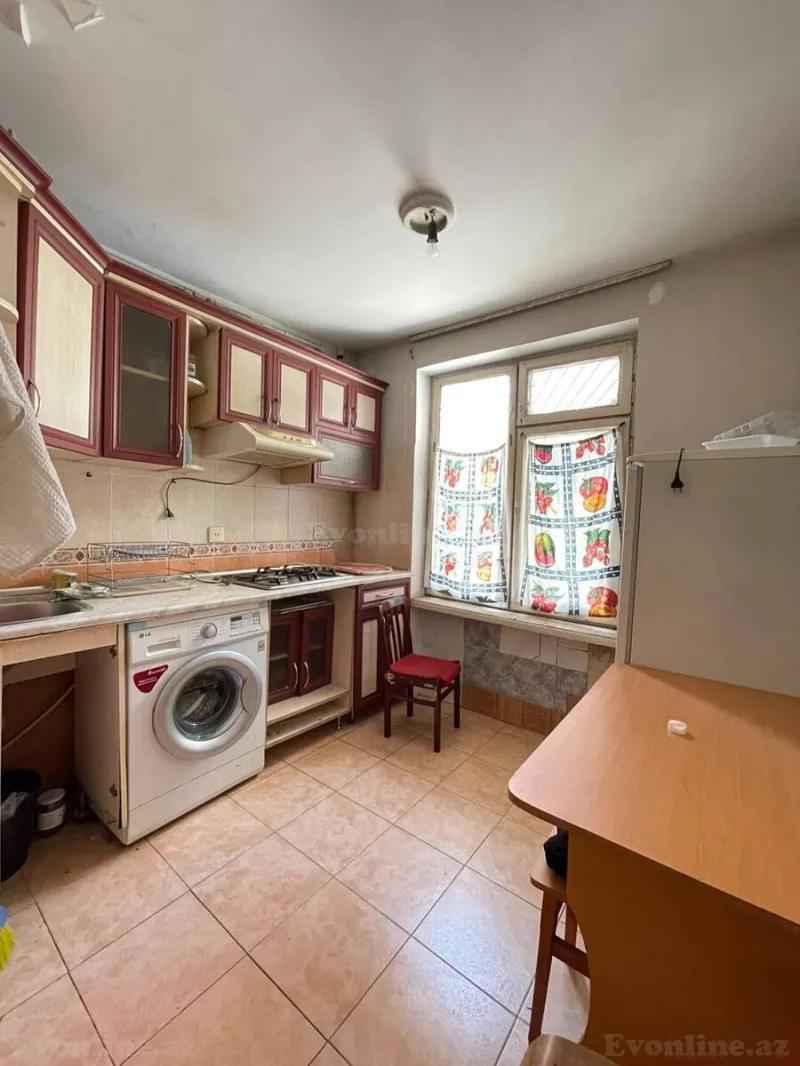 Satılır 1 otaqlı Mənzil Köhnə tikili 35 m² İnşaatçılar m. - şəkil 8