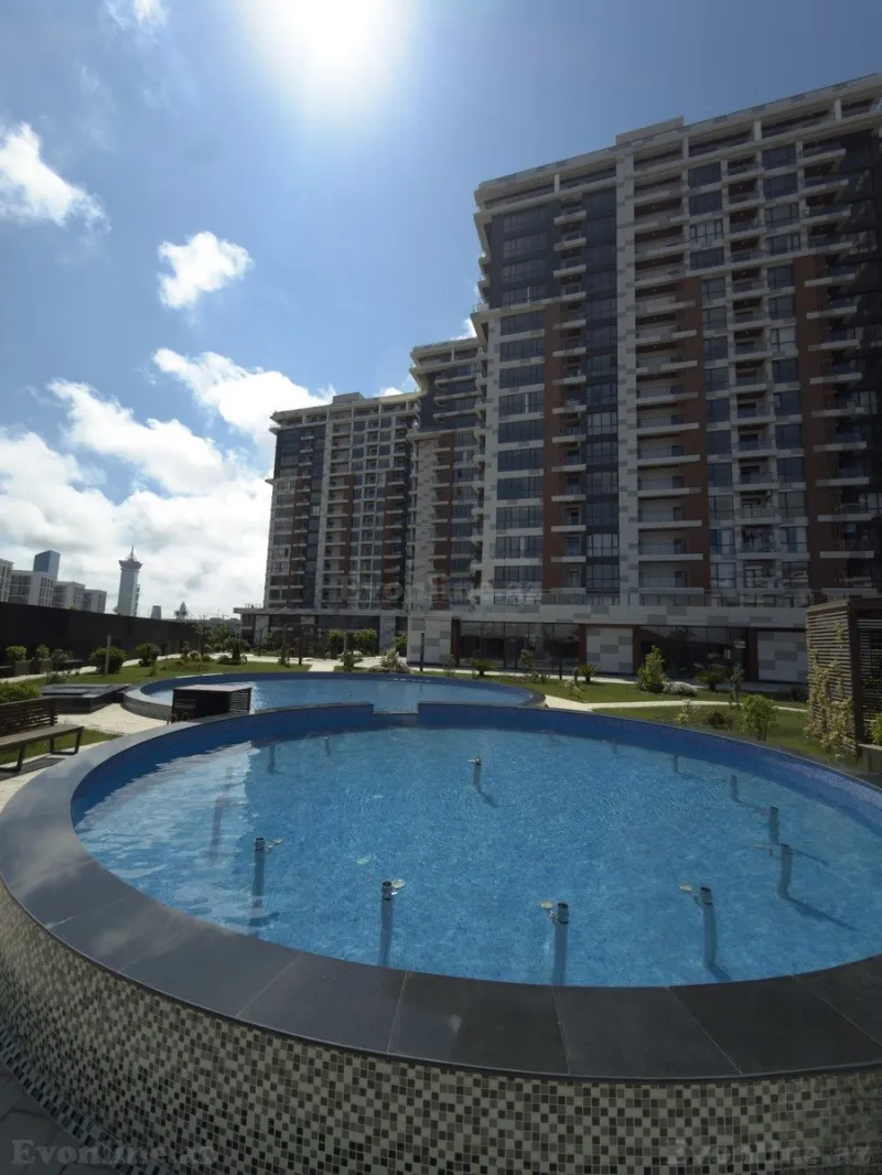 Satılır 4 otaqlı Mənzil Yeni tikili 210 m² Koroğlu m. - şəkil 3