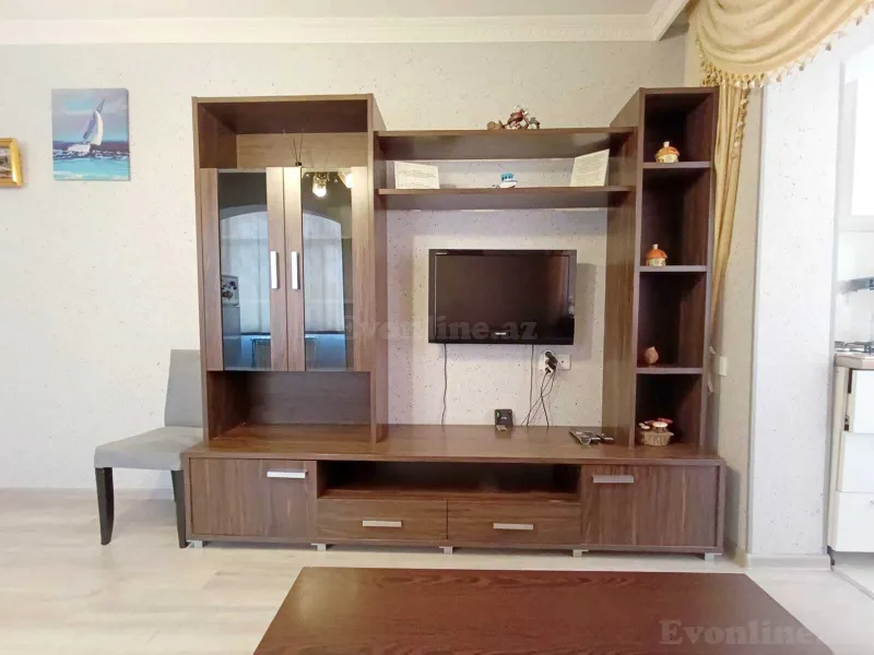 Satılır 2 otaqlı Mənzil Köhnə tikili 50 m² Gənclik m. - şəkil 4