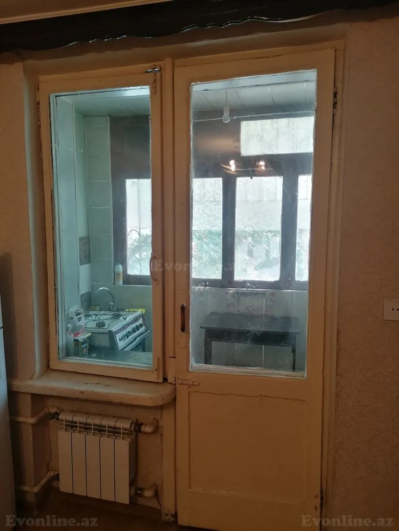 Kirayə verilir 2 otaqlı Mənzil Köhnə tikili 35 m² İnşaatçılar m. - şəkil 16