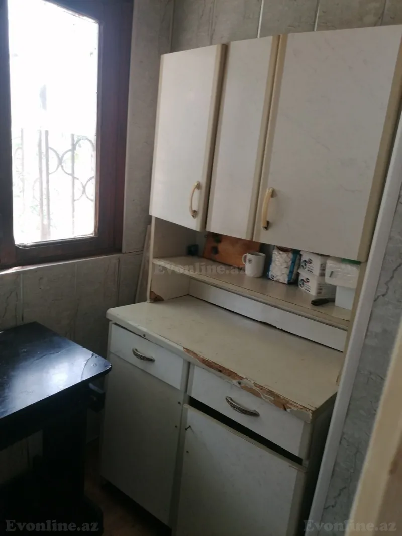 Kirayə verilir 2 otaqlı Mənzil Köhnə tikili 35 m² İnşaatçılar m. - şəkil 17