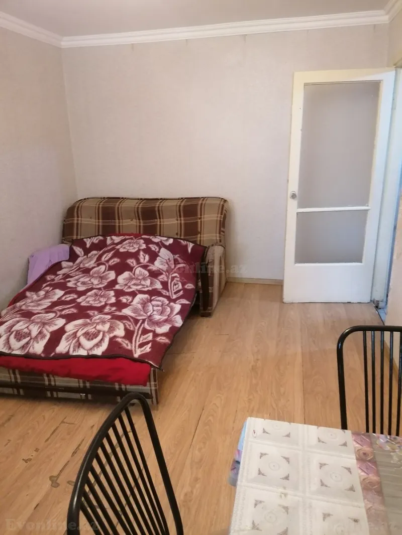 Kirayə verilir 2 otaqlı Mənzil Köhnə tikili 35 m² İnşaatçılar m. - şəkil 22