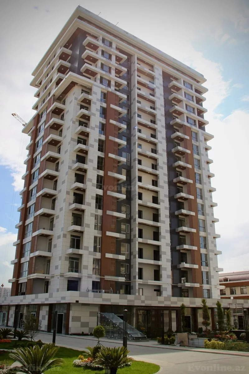Satılır 4 otaqlı Mənzil Yeni tikili 210 m² Koroğlu m. - şəkil 3