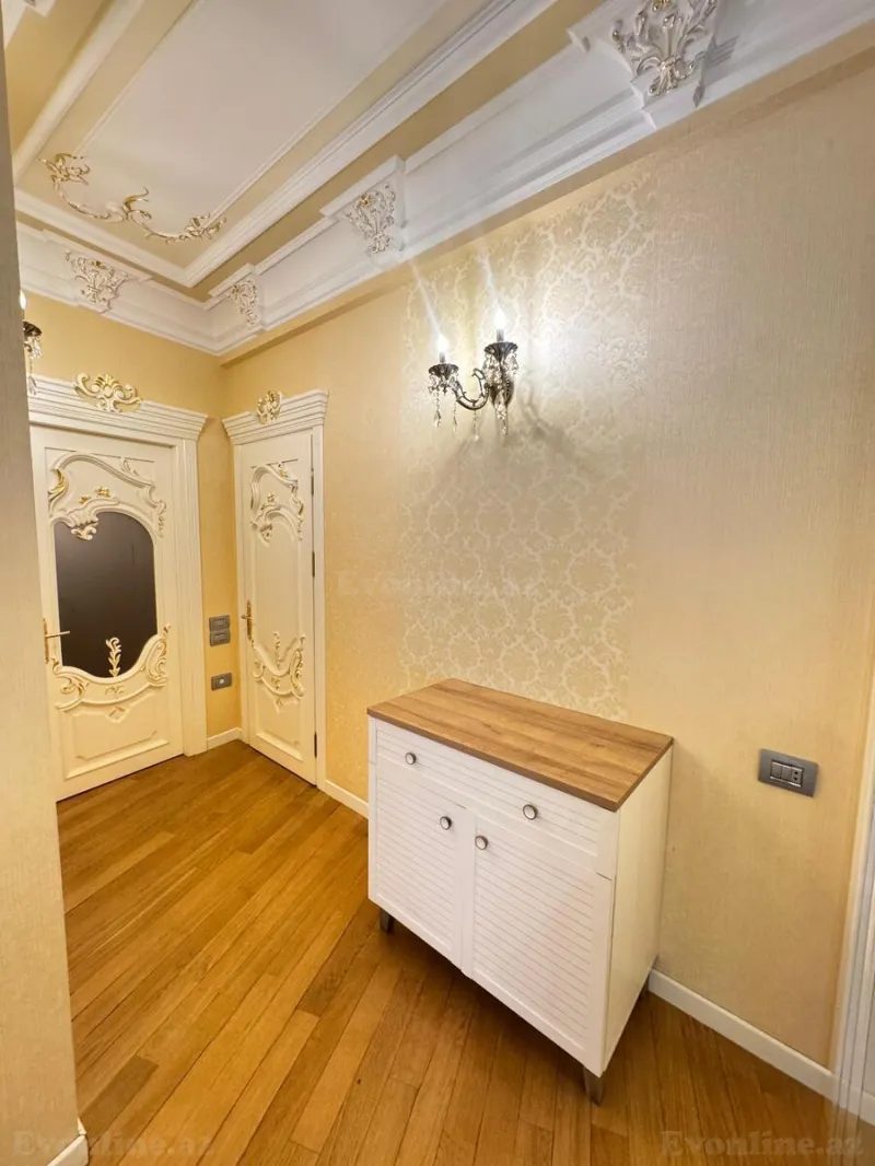Satılır 4 otaqlı Mənzil Yeni tikili 217 m² 28 May m. - şəkil 18