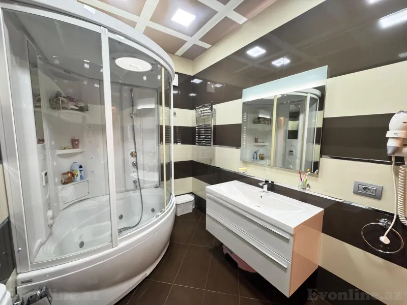 Satılır 4 otaqlı Mənzil Yeni tikili 217 m² 28 May m. - şəkil 19