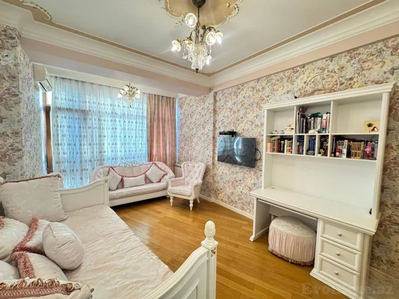 Satılır 4 otaqlı Mənzil Yeni tikili 217 m² 28 May m. - şəkil 20