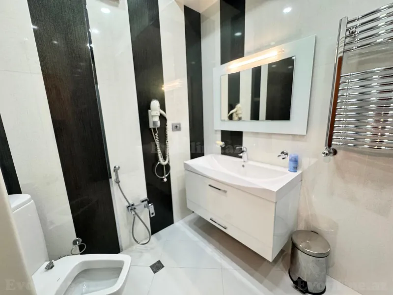 Satılır 4 otaqlı Mənzil Yeni tikili 217 m² 28 May m. - şəkil 23