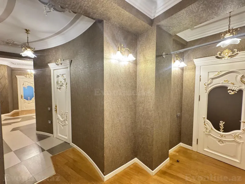Satılır 4 otaqlı Mənzil Yeni tikili 217 m² 28 May m. - şəkil 27