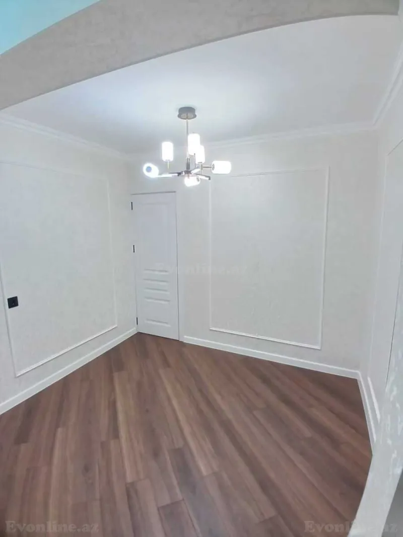 Satılır 2 otaqlı Mənzil Köhnə tikili 45 m² İnşaatçılar m. - şəkil 2