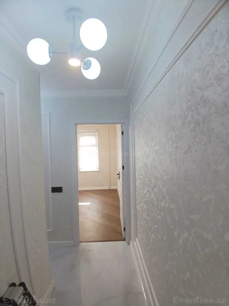 Satılır 2 otaqlı Mənzil Köhnə tikili 45 m² İnşaatçılar m. - şəkil 5
