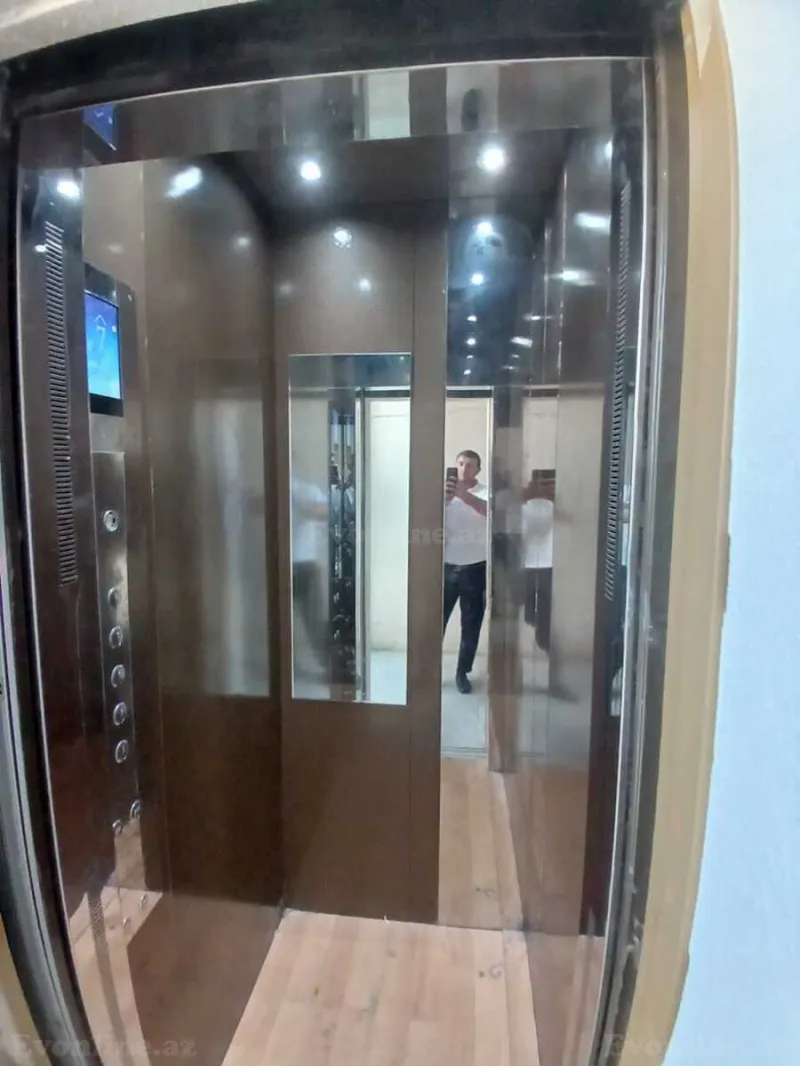 Satılır 2 otaqlı Mənzil Köhnə tikili 45 m² İnşaatçılar m. - şəkil 12