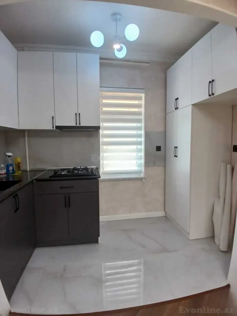 Satılır 2 otaqlı Mənzil Köhnə tikili 45 m² İnşaatçılar m. - şəkil 13