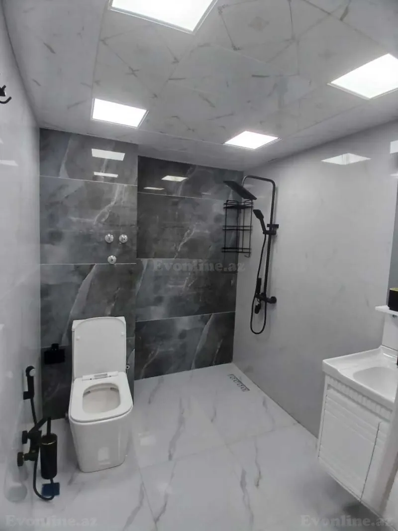 Satılır 2 otaqlı Mənzil Köhnə tikili 45 m² İnşaatçılar m. - şəkil 14