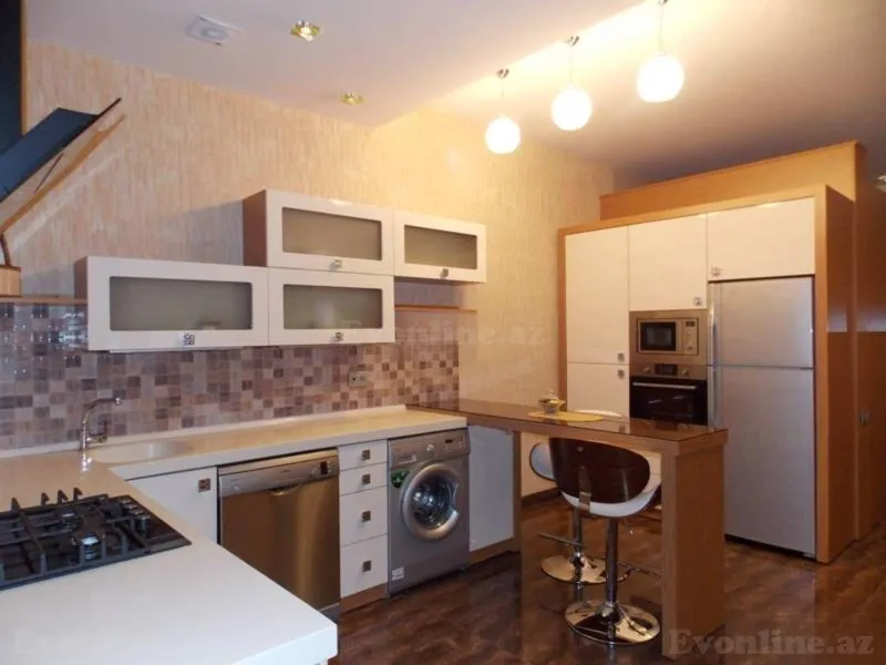Kirayə verilir 3 otaqlı Mənzil Yeni tikili 120 m² Gənclik m. - şəkil 9
