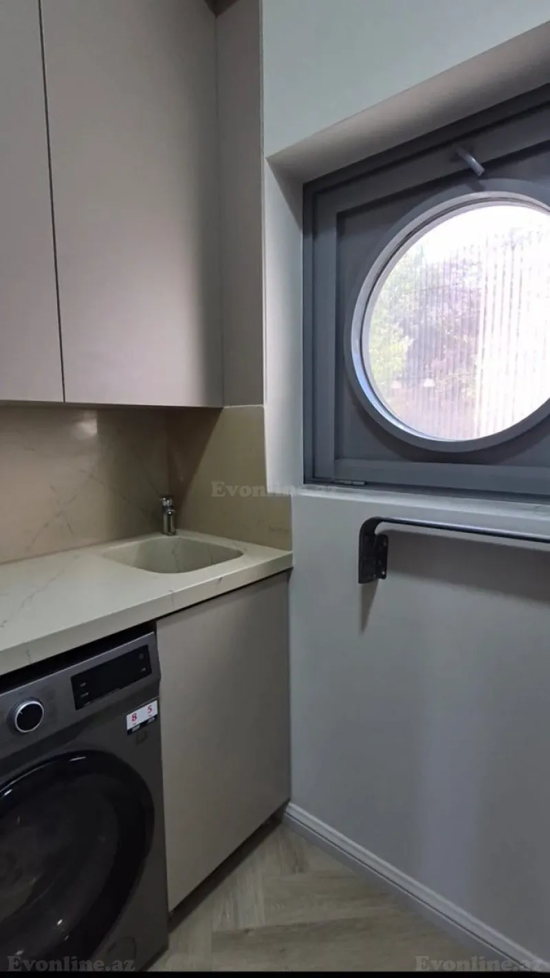 Kirayə verilir 2 otaqlı Mənzil Yeni tikili 120 m² Səbail r. - şəkil 5