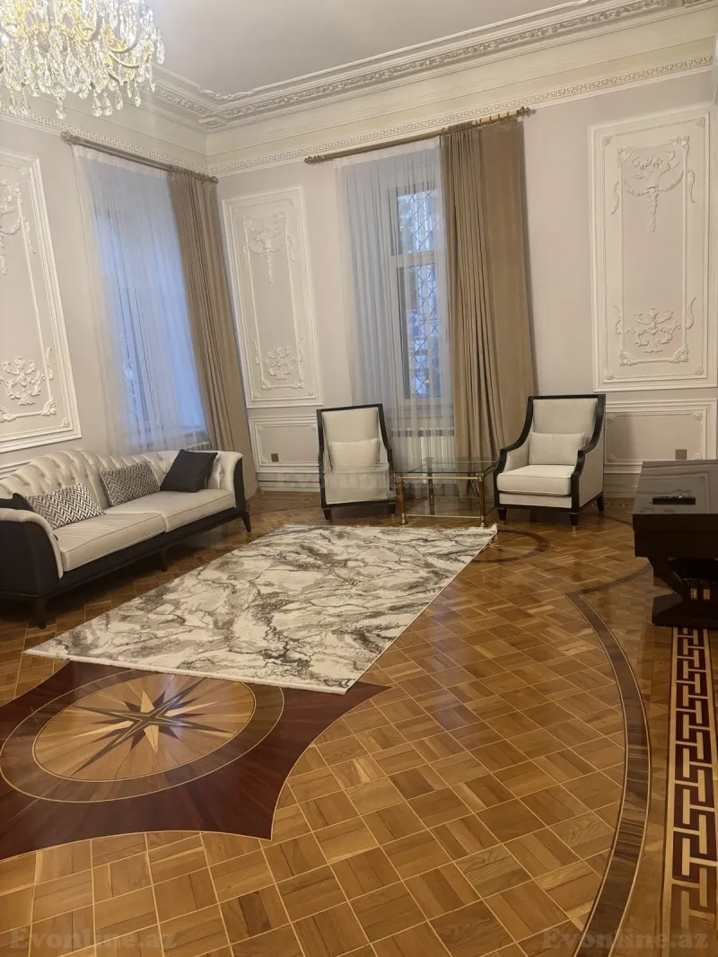 Kirayə verilir 4 otaqlı Mənzil Köhnə tikili 155 m² Nizami m. - şəkil 3