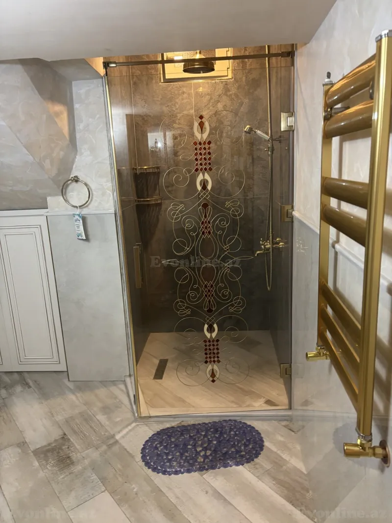 Kirayə verilir 4 otaqlı Mənzil Köhnə tikili 155 m² Nizami m. - şəkil 9