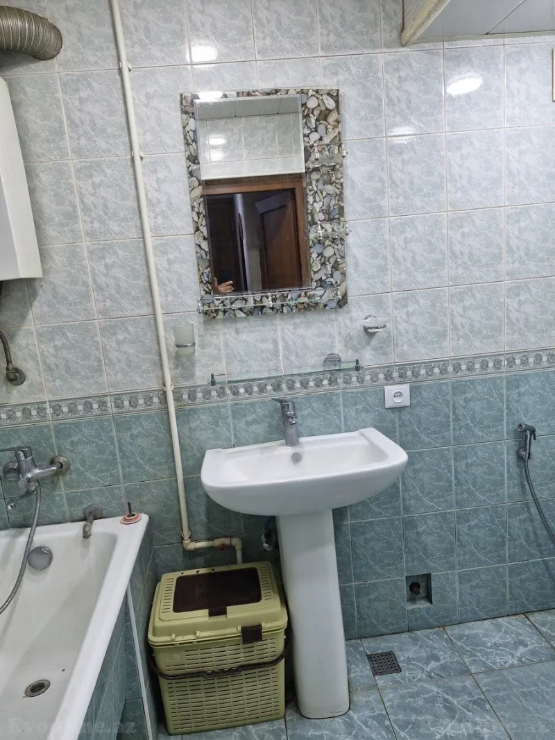 Kirayə verilir 3 otaqlı Mənzil Köhnə tikili 60 m² Qara Qarayev m. - şəkil 6